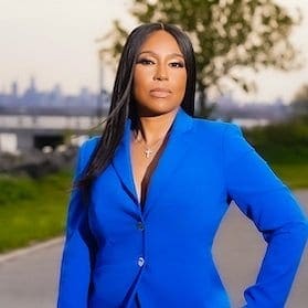 Episode 027: Deneise McKesey - Financial Literacy